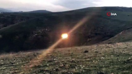 Herekol’da teröriste geçit yok...Teröristlere ait sığınak böyle imha edildi