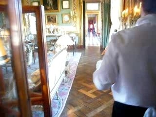 service au chateau du champ de bataille