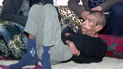 35 yaşındaki oğluna bir bebek gibi bakıyor