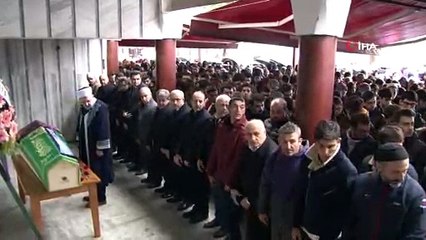 Trafik kazasında hayatını kaybeden Nazan Öğretmen gözyaşları ile memleketine uğurlandı