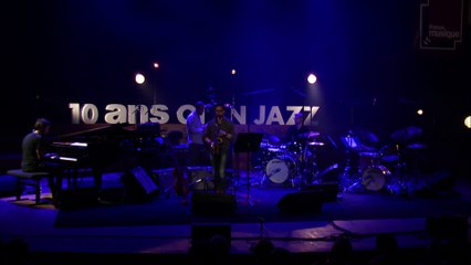 Olivier Bogé, Tony Paeleman, Nicolas Moreaux, Karl Jannuska : Petite Louise (Petrucciani)