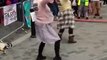 Déguisées en vielles, elles dansent sur Beyonce en pleine rue !