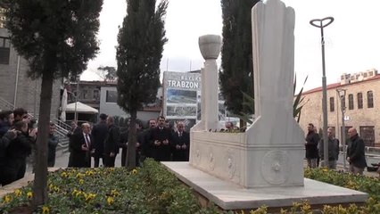Bakan Kurum "Sıfır Atık" Logolu Bez Çanta Dağıttı (2)