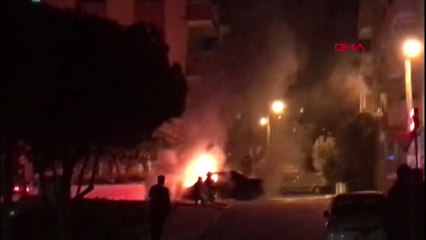 Çanakkale'de Alev Topuna Dönen Otomobilin Sürücüsü Son Anda Kurtuldu