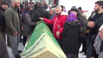 Tunceli Minik Lorin Gözyaşlarıyla Toprağa Verildi