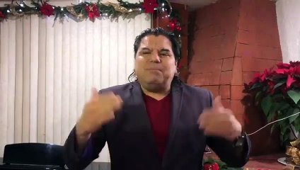ESTE "PASTOR" YA ANDA BORRACHO POR LAS FIESTAS.. PORQUE DICE PURAS TONTERÍAS ...