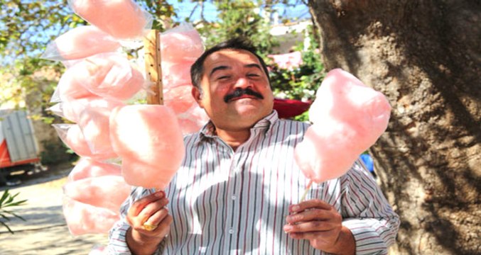 Ata Demirer: İzlemeyen Kalmasın