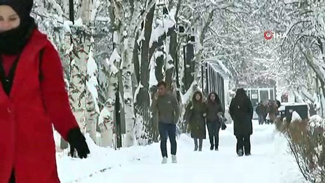 Erzurum'da Kar Yağışı, Buzlanma ve Tipi Etkili Oluyor