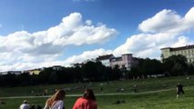 Time Lapse Video Of People Relaxing In The Field　素人　イケメン　20歳　サラリーマン