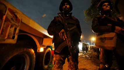 Terrorismo no Egito: Polícia mata 40 suspeitos após ataque a autocarro