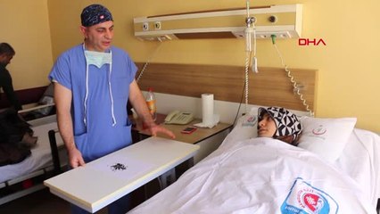 Karın Ağrısıyla Gittiği Hastanede Vücudundan 200 Adet Taş Çıkarıldı