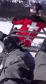 Transport de blessé à ski qui fini mal... Oups