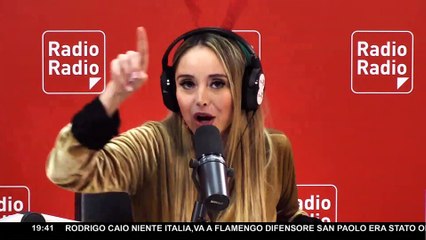 Non Succederà più - 29 Dicembre 2018 - Georgette Polizzi Rubrica Pollini Gold Style e Rubrica Lo Scrigno di Rebecca con Rebecca De Pasquale(GF14)