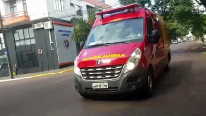 Motociclista é socorrido pelo Siate na Rua Paraná