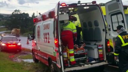 Rapaz despido tenta suicídio em viaduto
