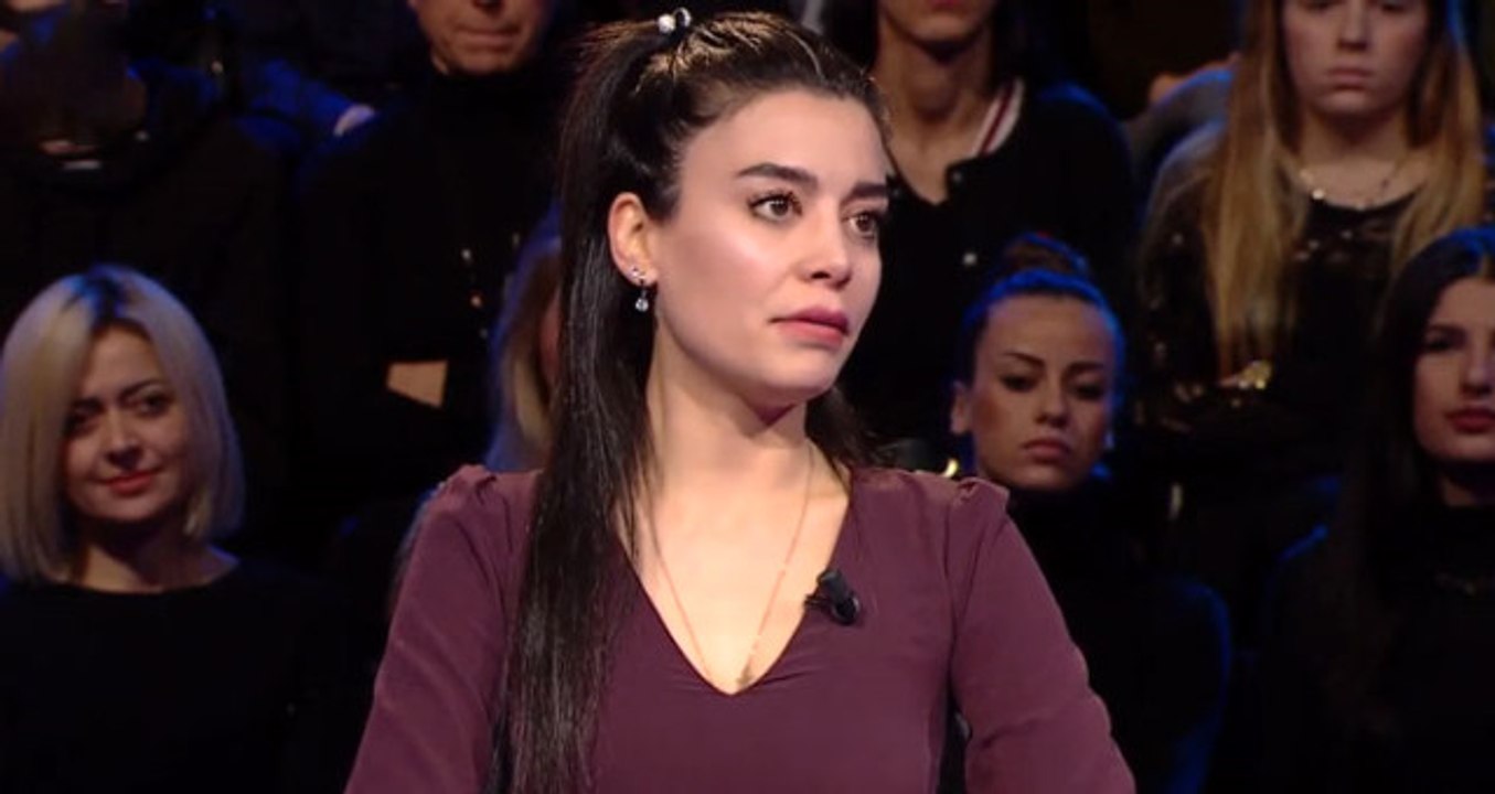 Kim Milyoner Olmak İster'e  Katılan Unutma Beni Dizisinin Oyuncusu Berivan Edebali, Hayat Hikayesiyle Duygulandırdı