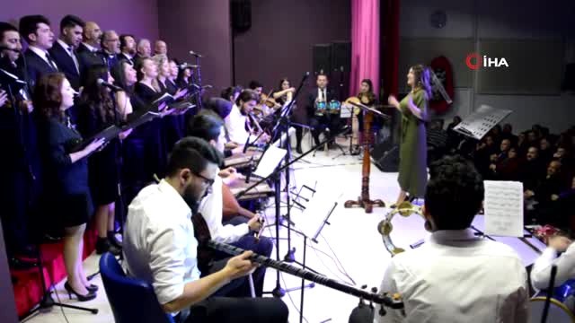 Bu Koroda Yok Yok...mühendis, Doktor, Memur, İşçi, Esnaf, Ev Hanımı Bir Araya Gelerek, Koro Kurup...