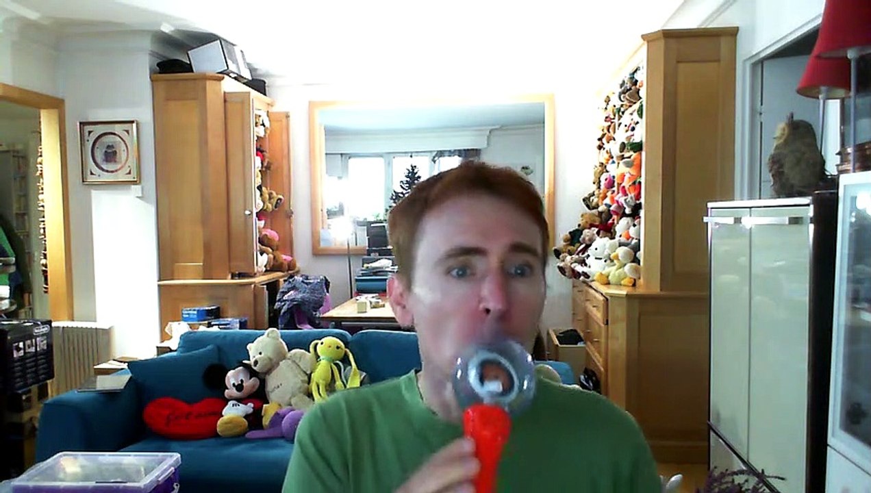 Wiwi égratigne "pop lock and drop it" d'Huey