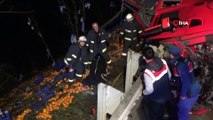 Yalova’da portakal kamyonu devrildi: 1 ölü