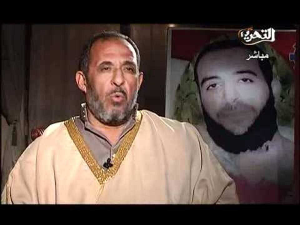 فيديو لقاء مع بعض اهالى شهداء السويس يوم 25 ينا...