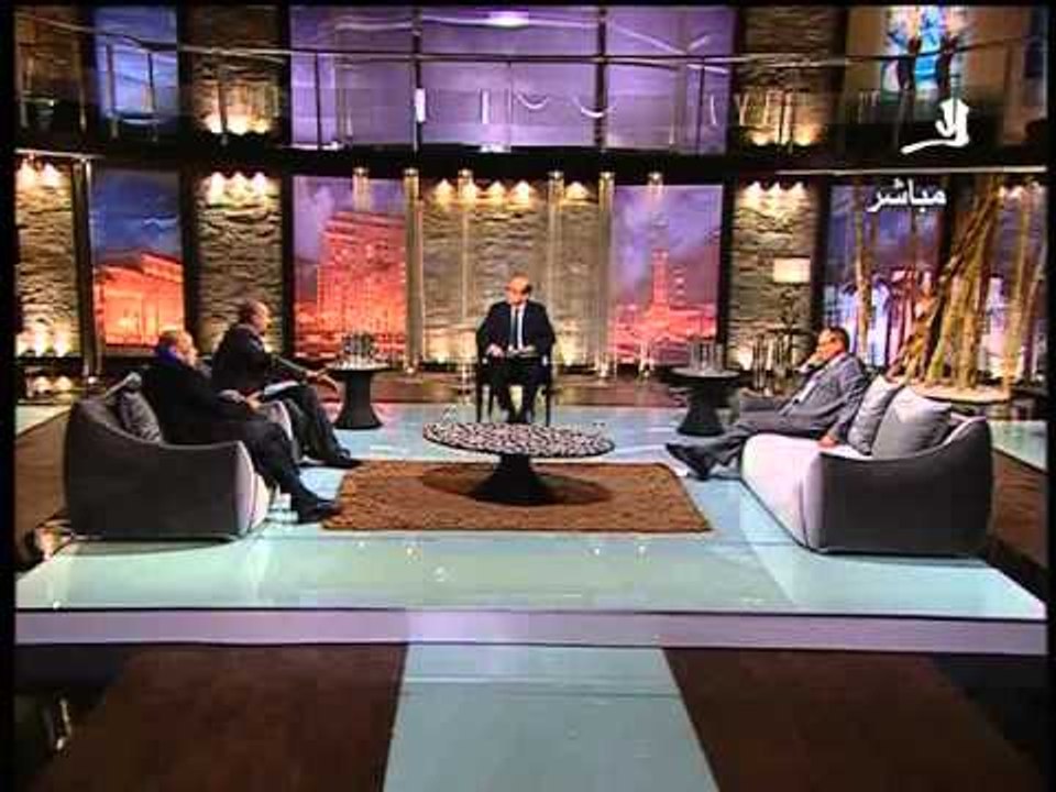 فيديو نقاش محتدم بين نائب حرية وعدالة واستاذ دس...