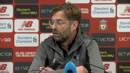 Video herunterladen: Don't be loud on NYE, my dog doesn't like it!  - Klopp to Liverpool fans