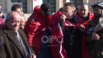 Ora News - Mbyllet protesta emigrantëve: Do kthehemi sërish