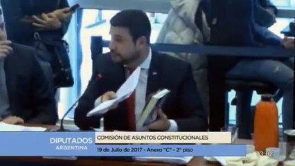 Elisa Carrió se va enojada porque le recordaron sus denuncias contra Macri