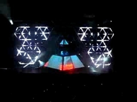 Daft Punk - Aerodynamic - Live @ Nimes 26.06.2007