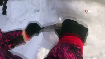 Sarıkamış’ta Kardan Heykellerin yapımı başladı