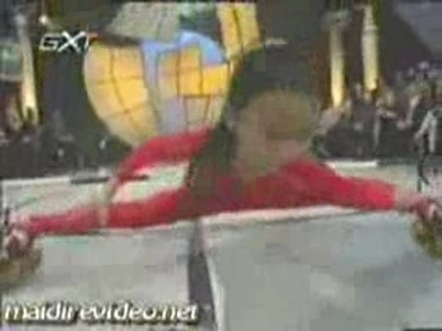 ⁣Record mondiale di Limbo Skating