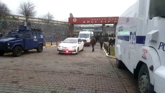 Taraftar kavgasında hayatını kaybeden gencin cenazesi Adli Tıp Kurumu'ndan alındı - İSTANBUL