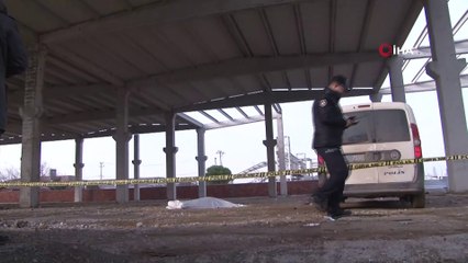 Yılın son gününde çatıdan düşüp hayatını kaybetti