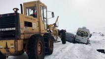 Yoğun kar yağışı ulaşımı olumsuz etkiledi - ŞANLIURFA