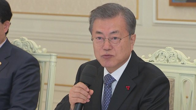 문 대통령 조국 출석 요구는 '정치 공세'...민생법안 위해 수용 / YTN