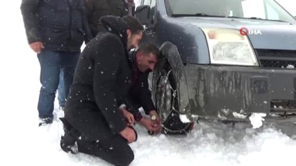 Karda Mahsur Kalan 40 Kişi Kurtarıldı