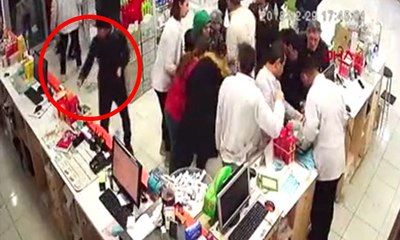 Eczanede bebeği kurtarma savaşı sürerken, hırsız boş durmadı