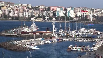 Çanakkale Yeni Yılın İlk Gününde, Feribot Seferlerine 'Poyraz' Engeli