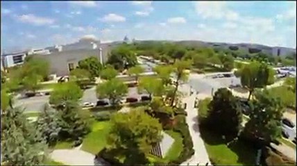 Zoom sur Mountaga Keita, innovateur et fabricant de kiosques numériques