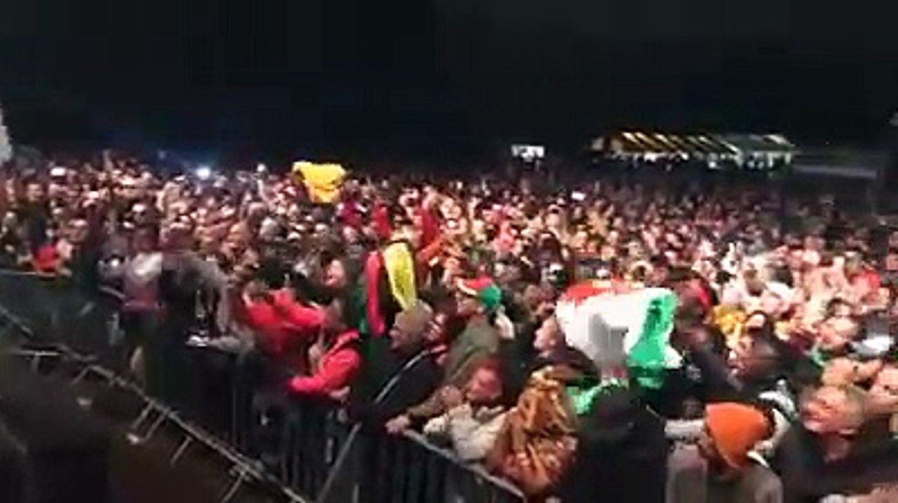 De retour de la Mecque, Alpha Blondy en concert !