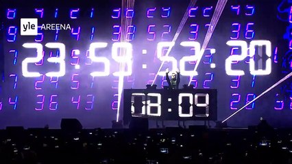 Nouvel an en Suède : le DJ Darude enflamme la foule !