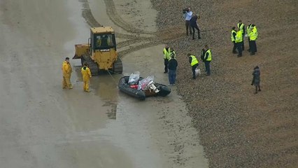 Reino Unido y Francia acuerdan colaborar frente a la llegada de inmigrantes al canal de la Mancha
