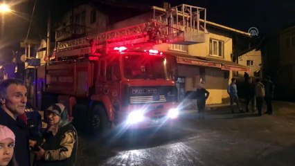 İşçilerin kaldığı 15 prefabrik yandı - KARABÜK