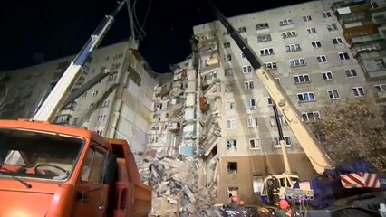 Download Video: Siete muertos y más de 30 desaparecidos en el derrumbe parcial de un edificio en Rusia