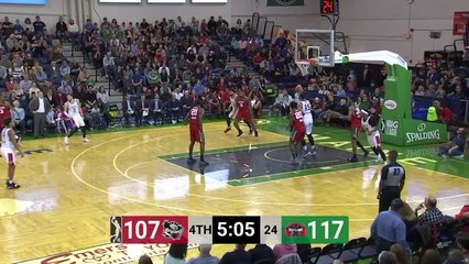 Télécharger la video: RJ Hunter (22 points) Highlights vs. Maine Red Claws