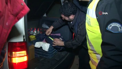 Bakan Yardımcısı Erdil yılbaşında görev yapan polisleri ziyaret etti