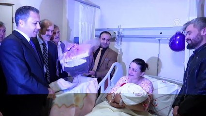 Vali Yerlikaya, 2019'un ilk bebeklerini ziyaret etti - İSTANBUL