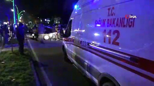 Alkollü sürücü direğe çarparak durabildi