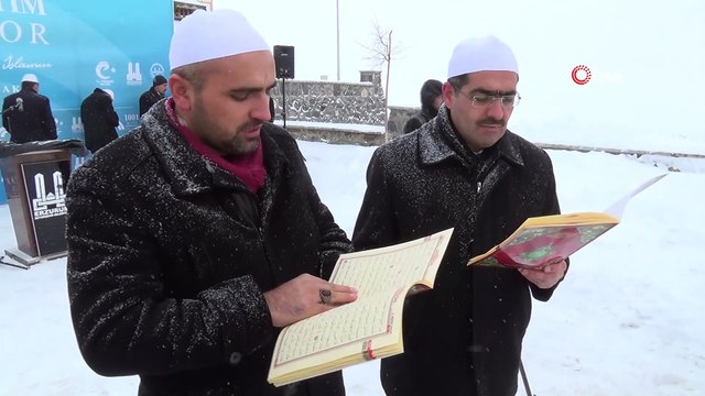 Yeni yılı Kuran-ı Kerim okuyup, dualar ederek karşıladılar