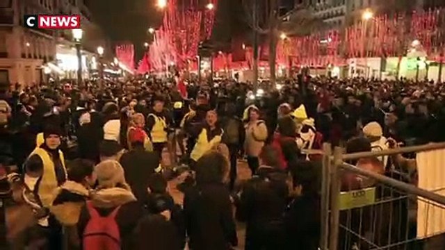 Les gilets jaunes sur les Champs-Elysées
